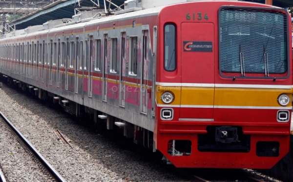 Kereta Api Baru Datang, KCI Pinjam Uang Triliunan!