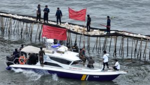 Pagar Laut Misterius Tangerang: Proyek Ilegal atau Solusi Cerdas?